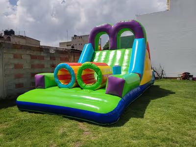 Inflable con tobogán de adrenalina para niños en CDMX