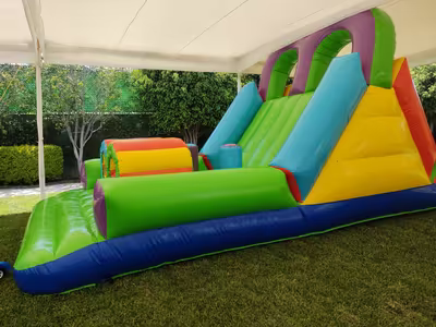 Renta del brincolín Extrem para evento escolar
