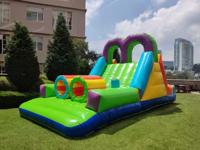Renta del brincolín Extrem para evento escolar