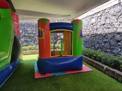 Inflable instalado y listo para la fiesta en CDMX