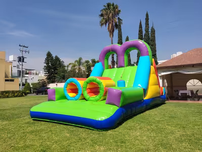 Kermés escolar con inflable en CDMX