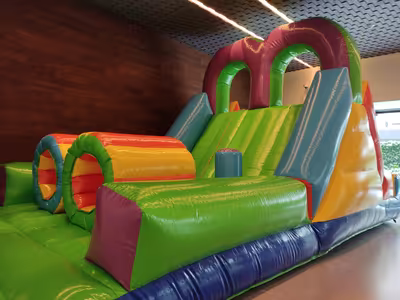 Kermés escolar con inflable en CDMX